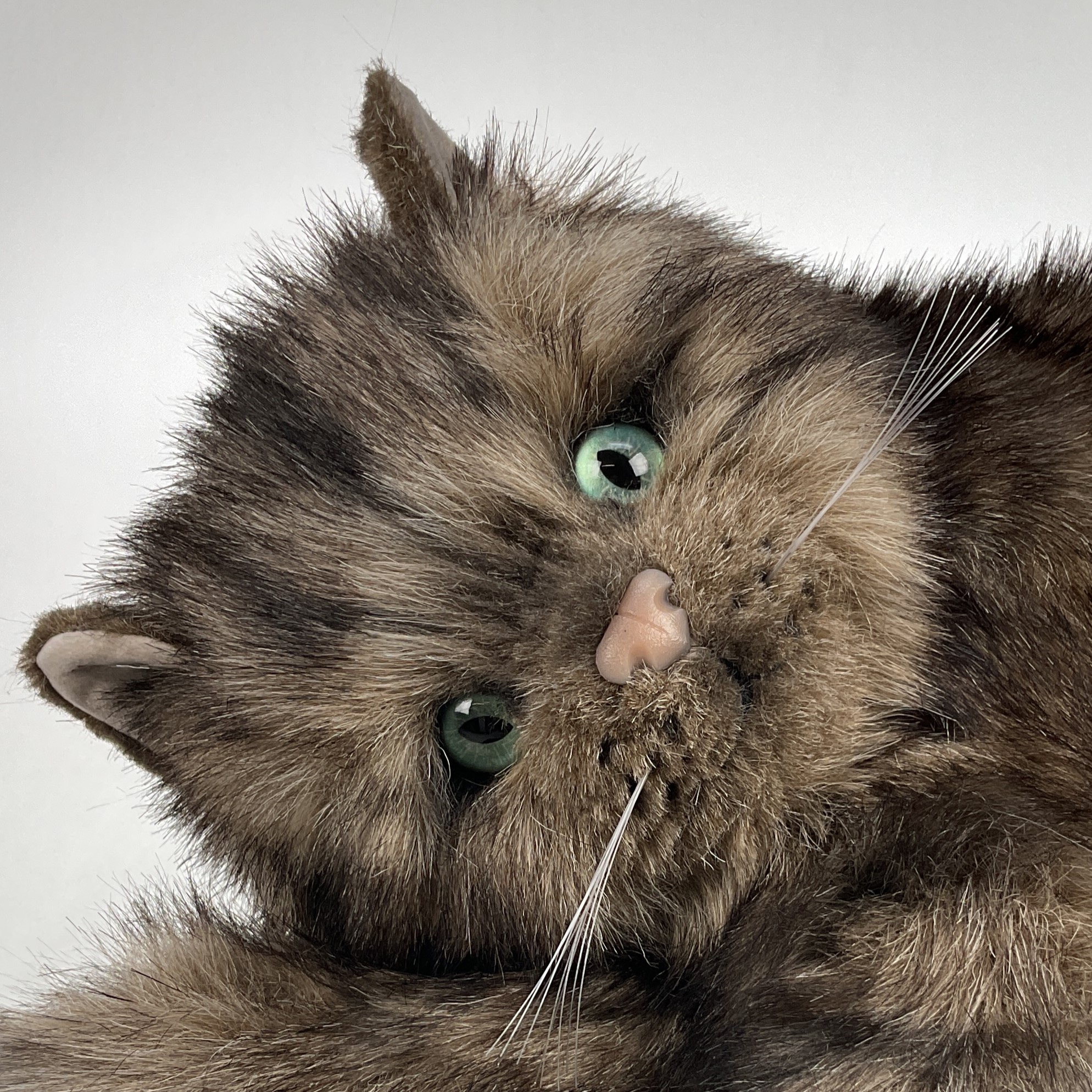 Plüsch-Katze lebensecht Kira